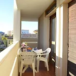 Appartement Fréjus, 1 pièce, 3 personnes - FR-1-226A-40